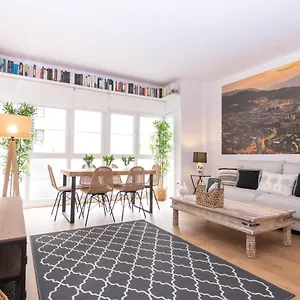 bilbao-suite-apartamentos-de-lujo-en-el-centro-con-a-c-garaje.sansebastianhotels.net/